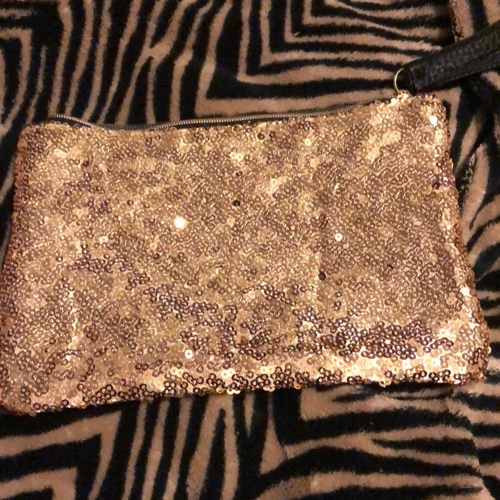 Ipsy makeup bag